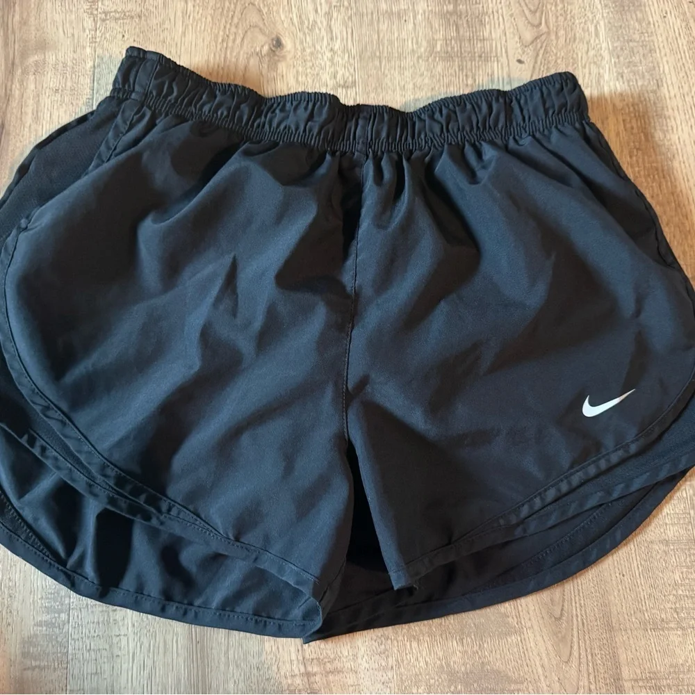 Nike Dri-Fit Black Athletic Running Shorts Women’s Size Medium